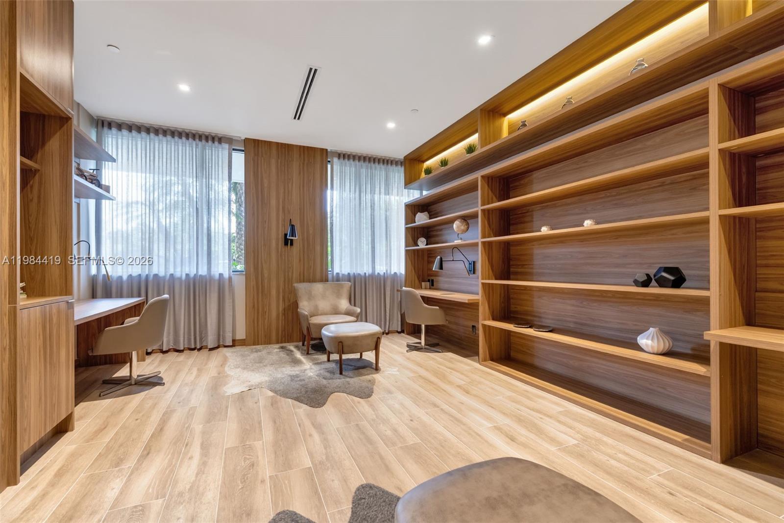 1000 Island Blvd #1410 Aventura, FL 33160