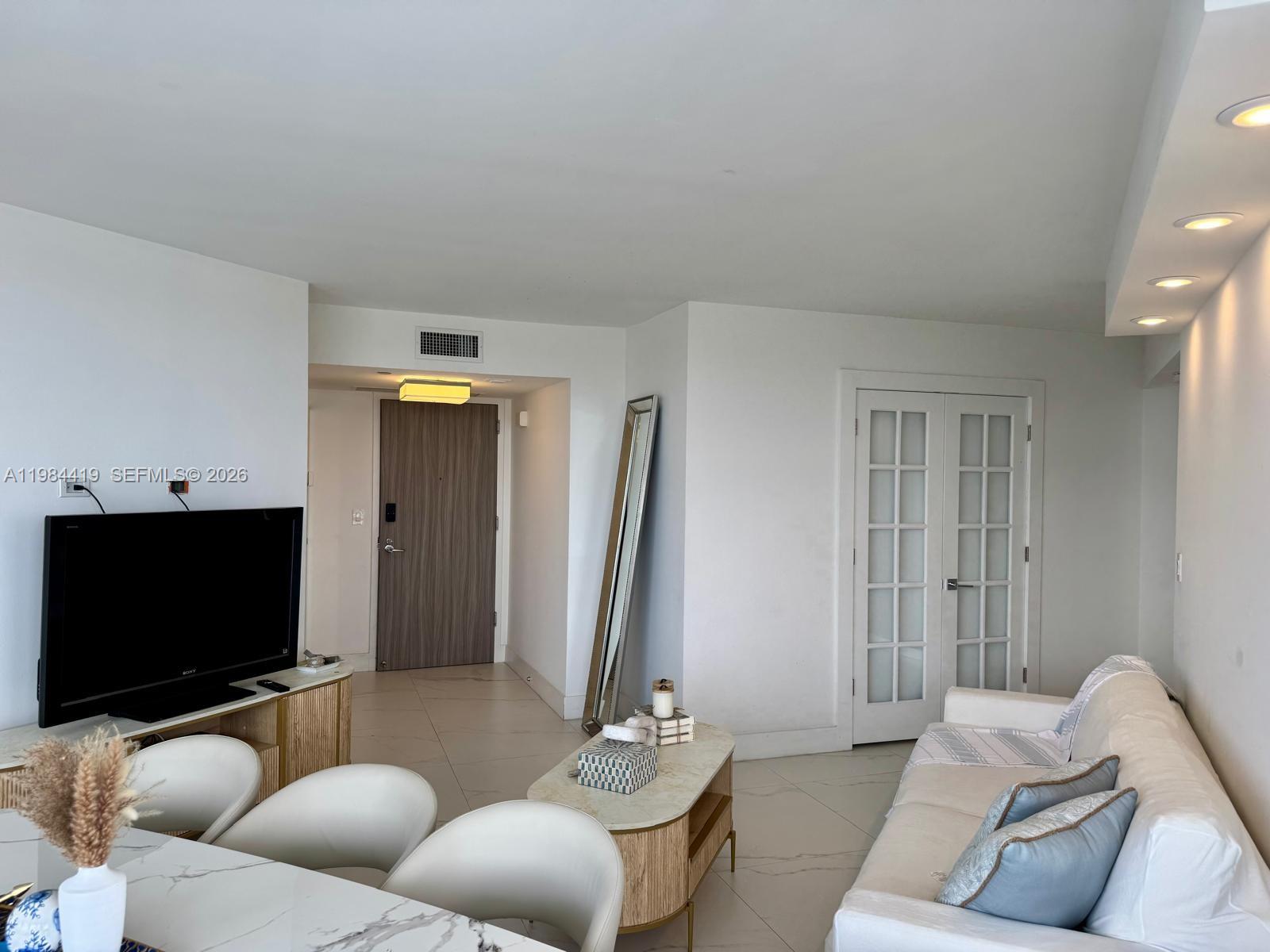 1000 Island Blvd #1410 Aventura, FL 33160