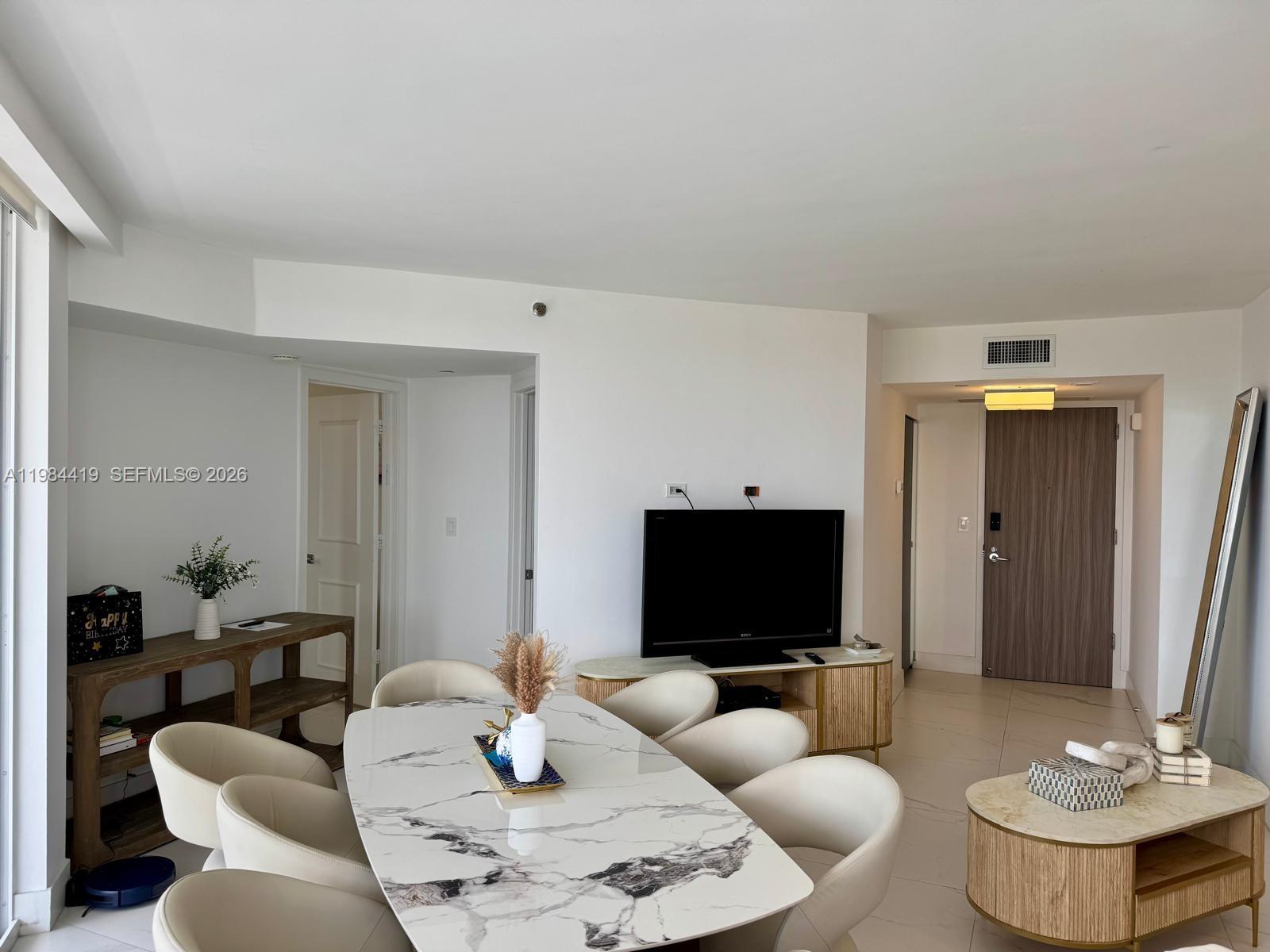 1000 Island Blvd #1410 Aventura, FL 33160