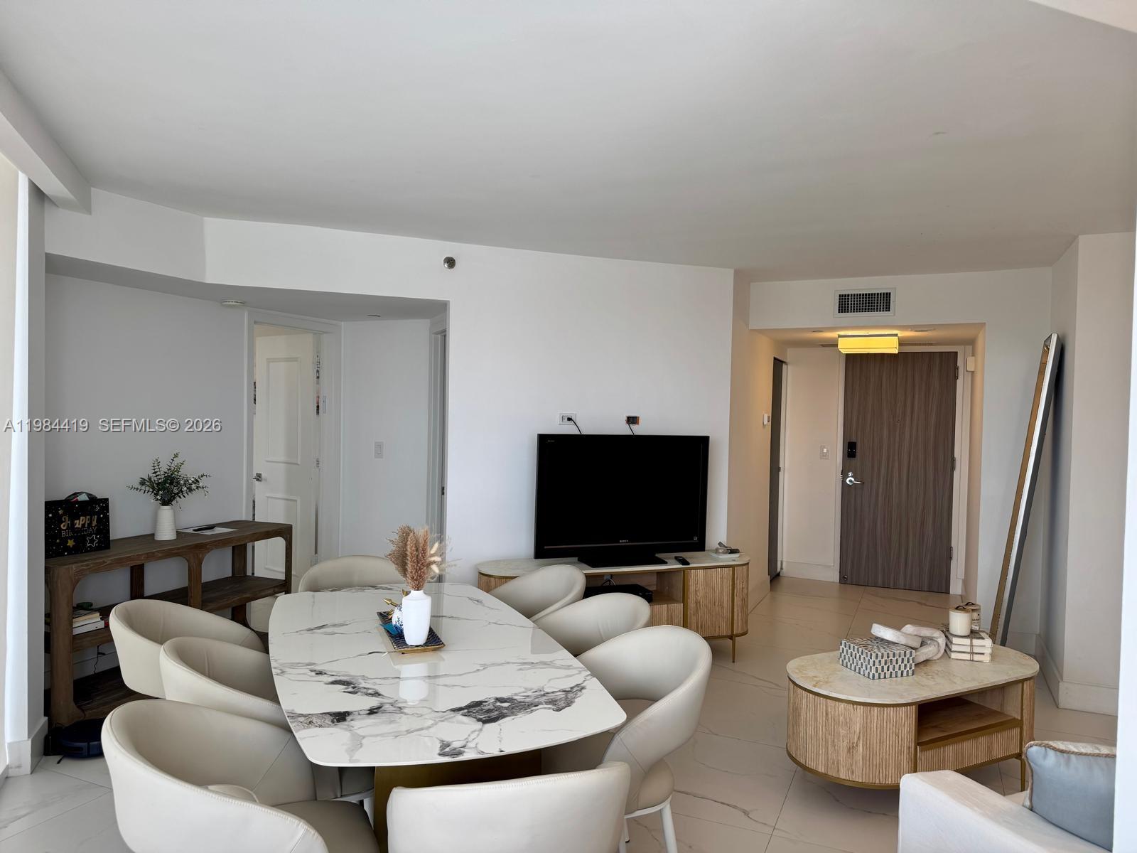 1000 Island Blvd #1410 Aventura, FL 33160