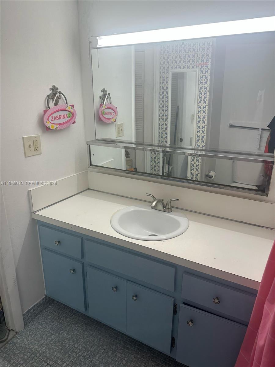 16410 Miami Dr #406 North Miami Beach, FL 33162