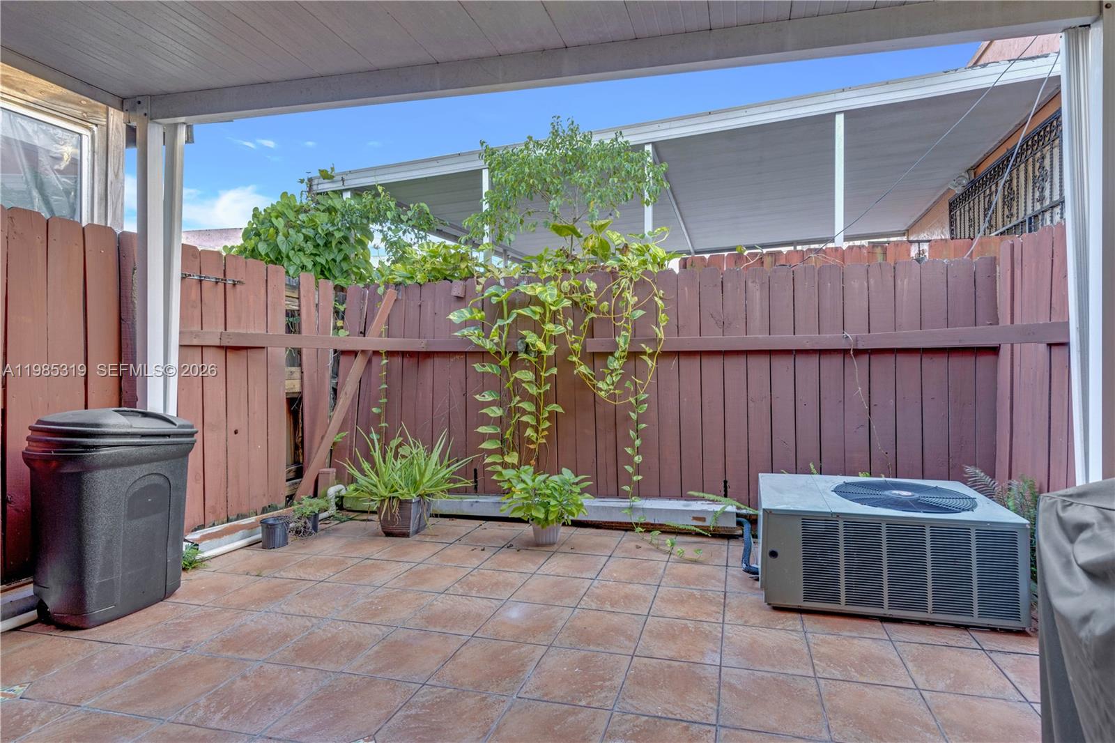 1758 W 58th St #1758 Hialeah, FL 33012