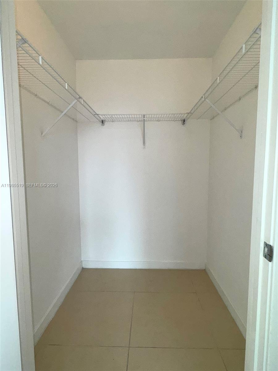 79 SW 12th St #1210 Miami, FL 33130