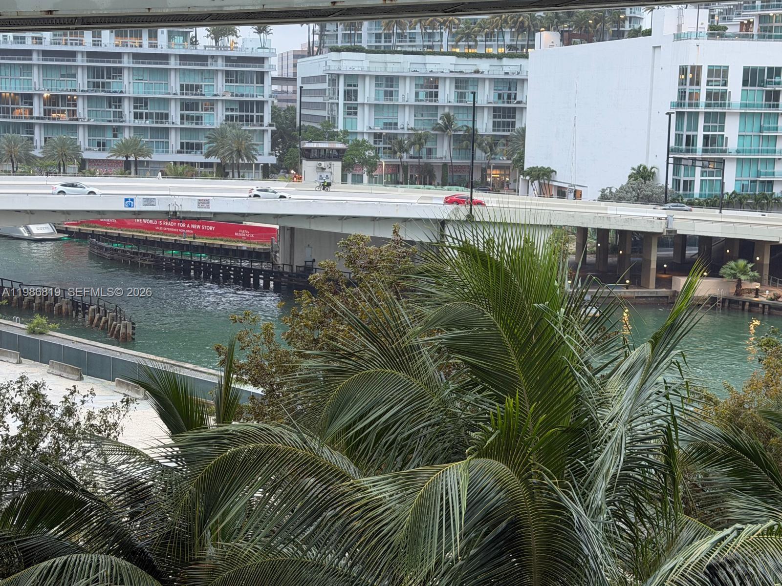 image Brickell on the River North12