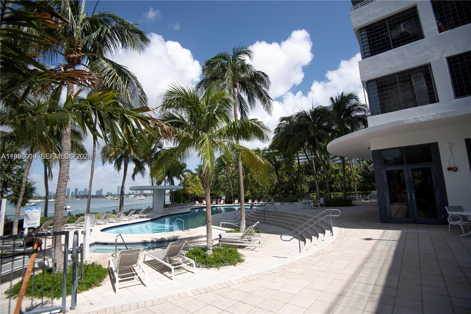 image The Waverly at South Beach9