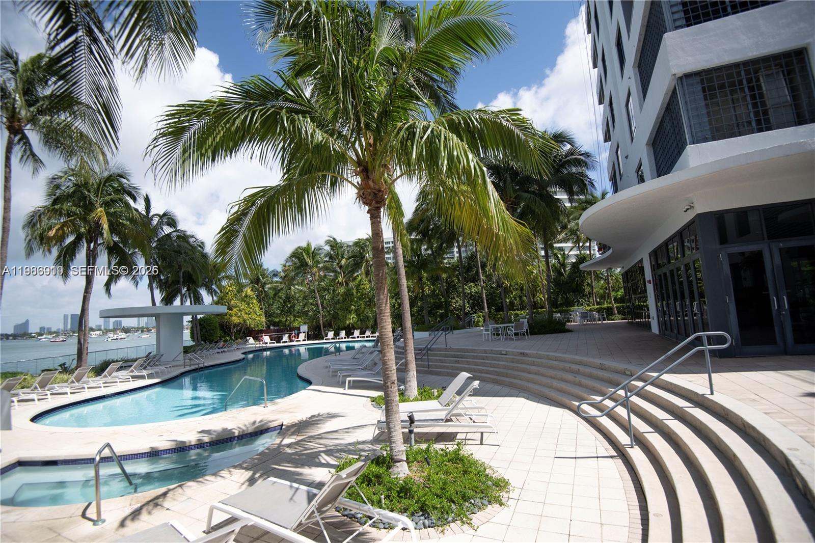 image The Waverly at South Beach10