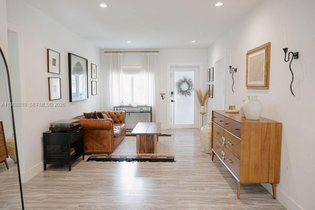 3205 SW 68th Ave Miami, FL 33155