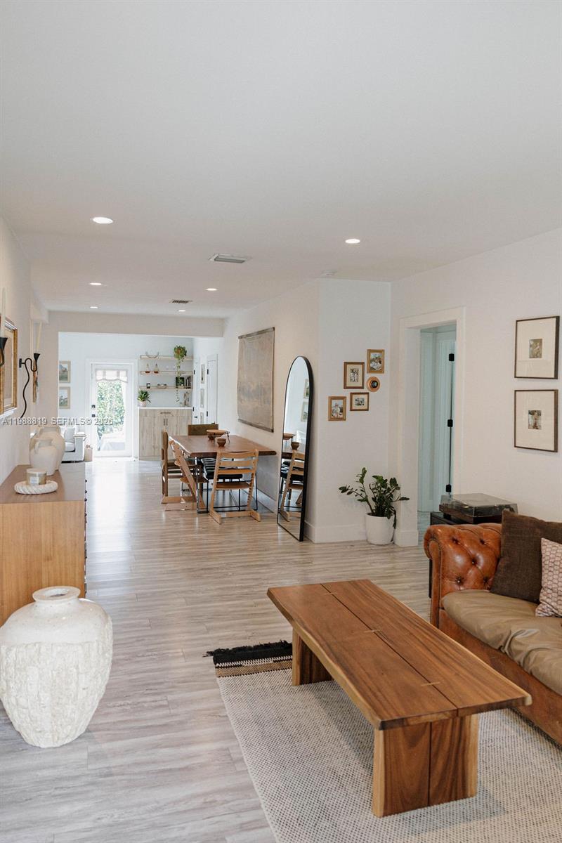 3205 SW 68th Ave Miami, FL 33155