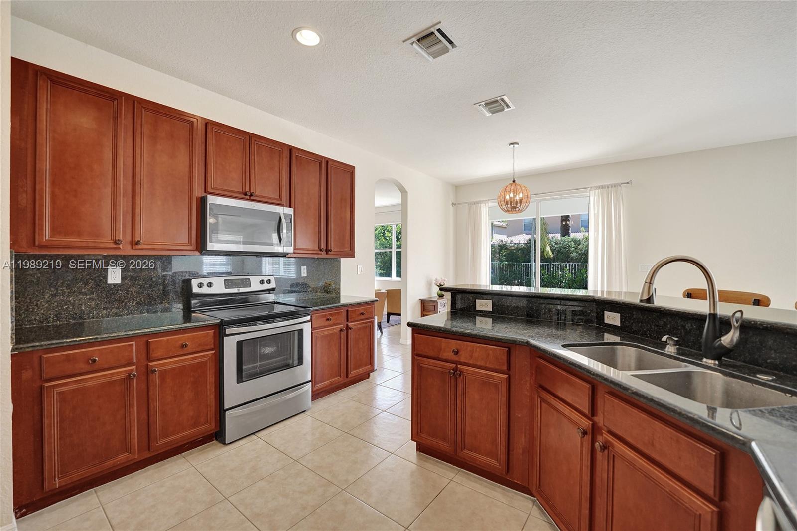 3936 Cascade Ter Weston, FL 33332