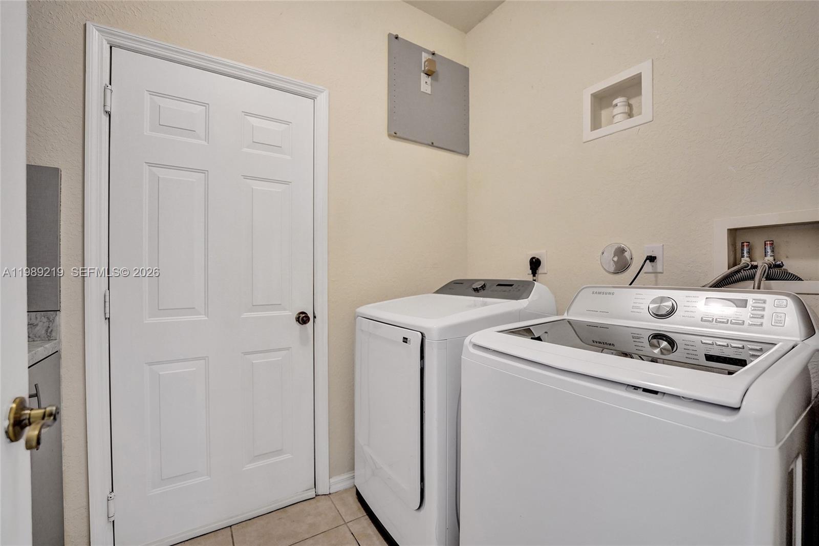 3936 Cascade Ter Weston, FL 33332