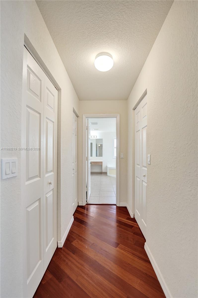 3936 Cascade Ter Weston, FL 33332