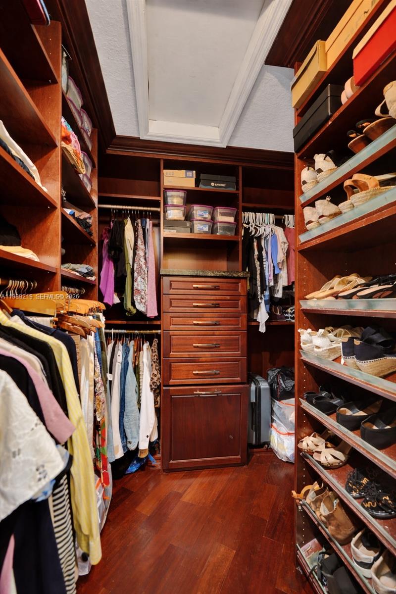 3936 Cascade Ter Weston, FL 33332