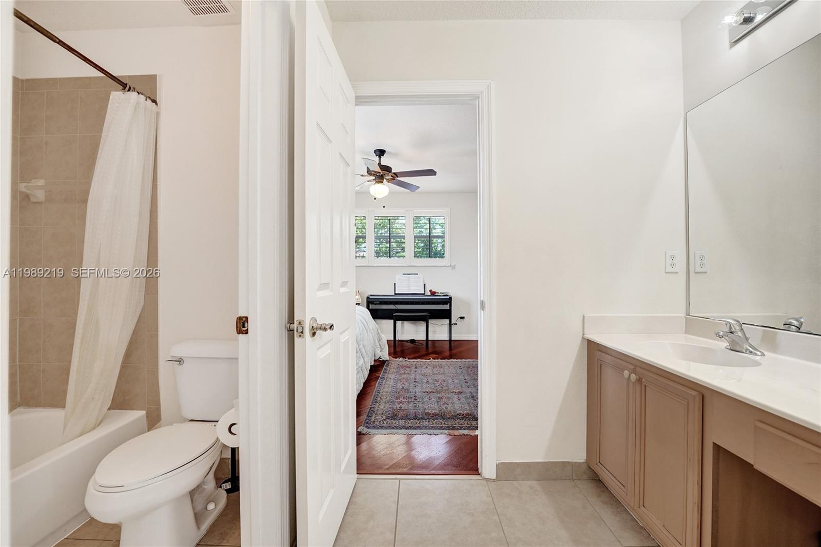 3936 Cascade Ter Weston, FL 33332