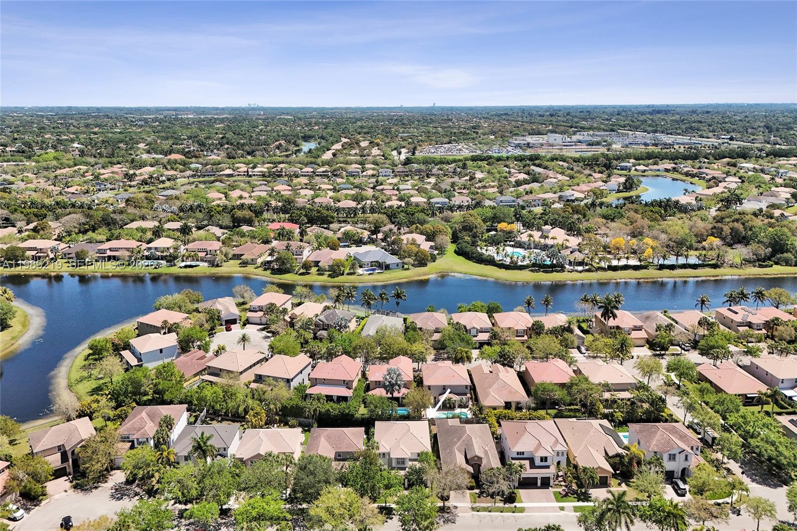 3936 Cascade Ter Weston, FL 33332