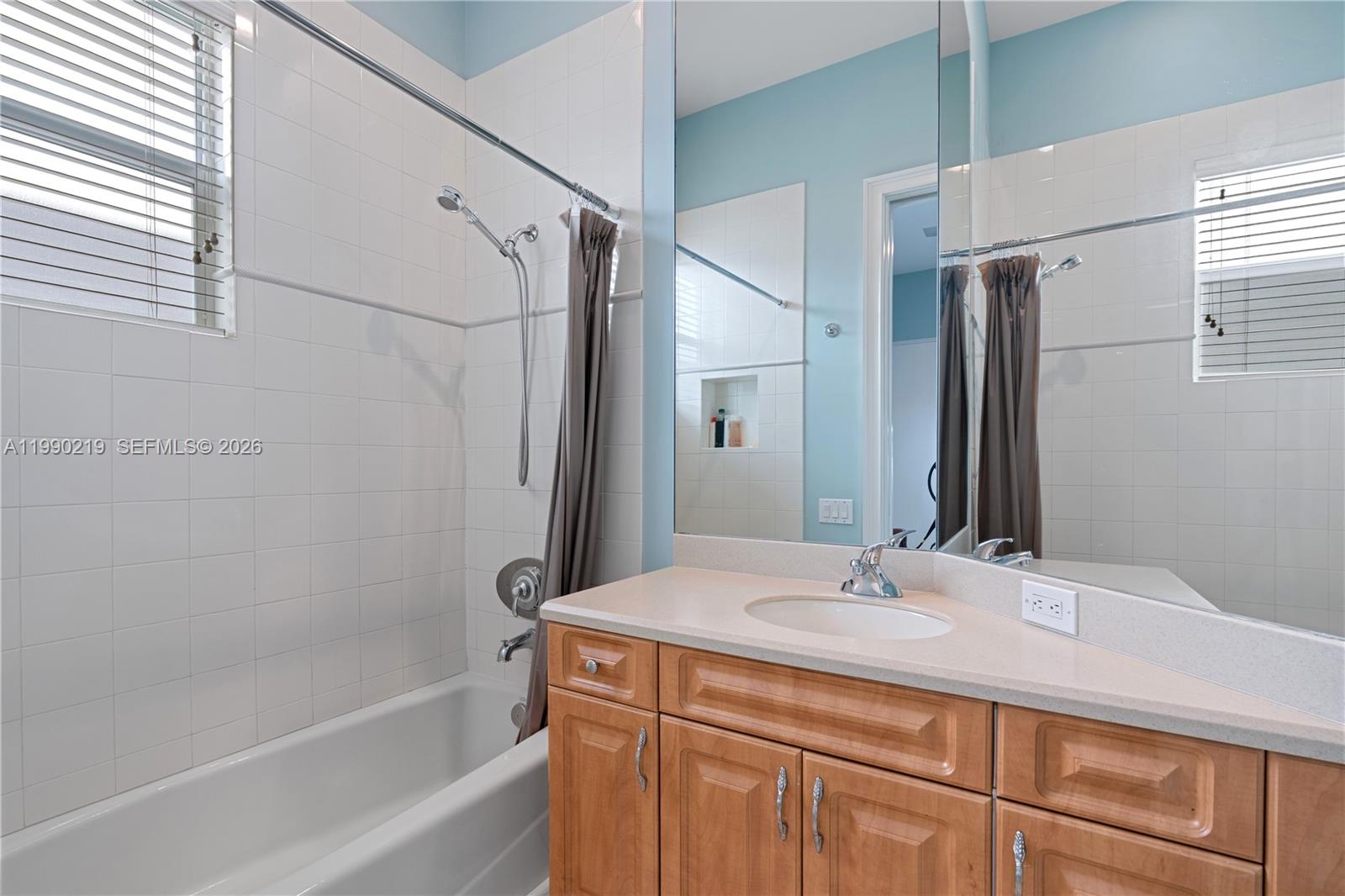 1495 Windjammer Way Hollywood, FL 33019