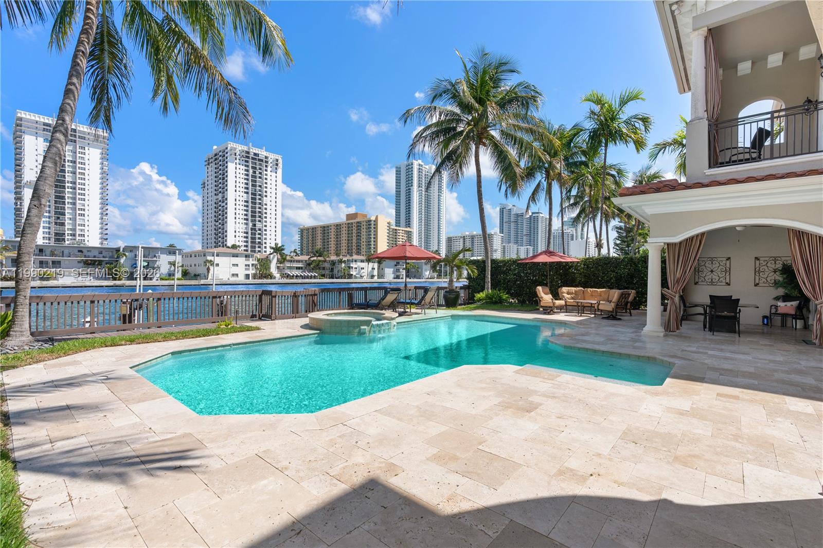 1495 Windjammer Way Hollywood, FL 33019