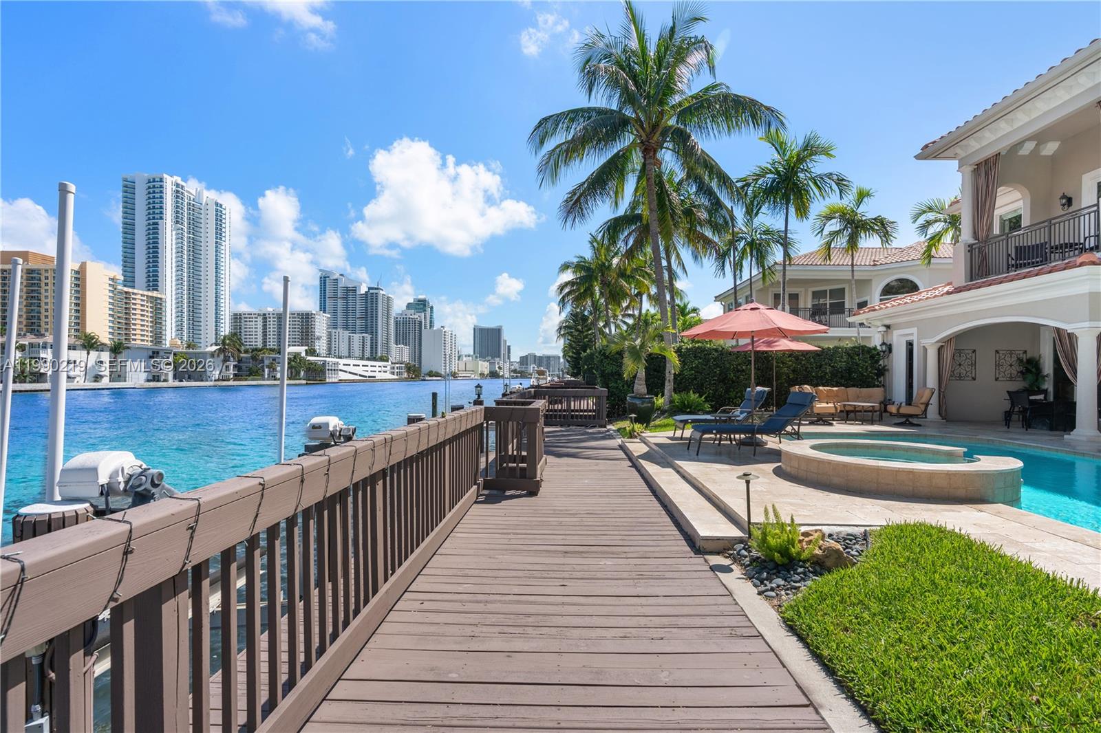 1495 Windjammer Way Hollywood, FL 33019