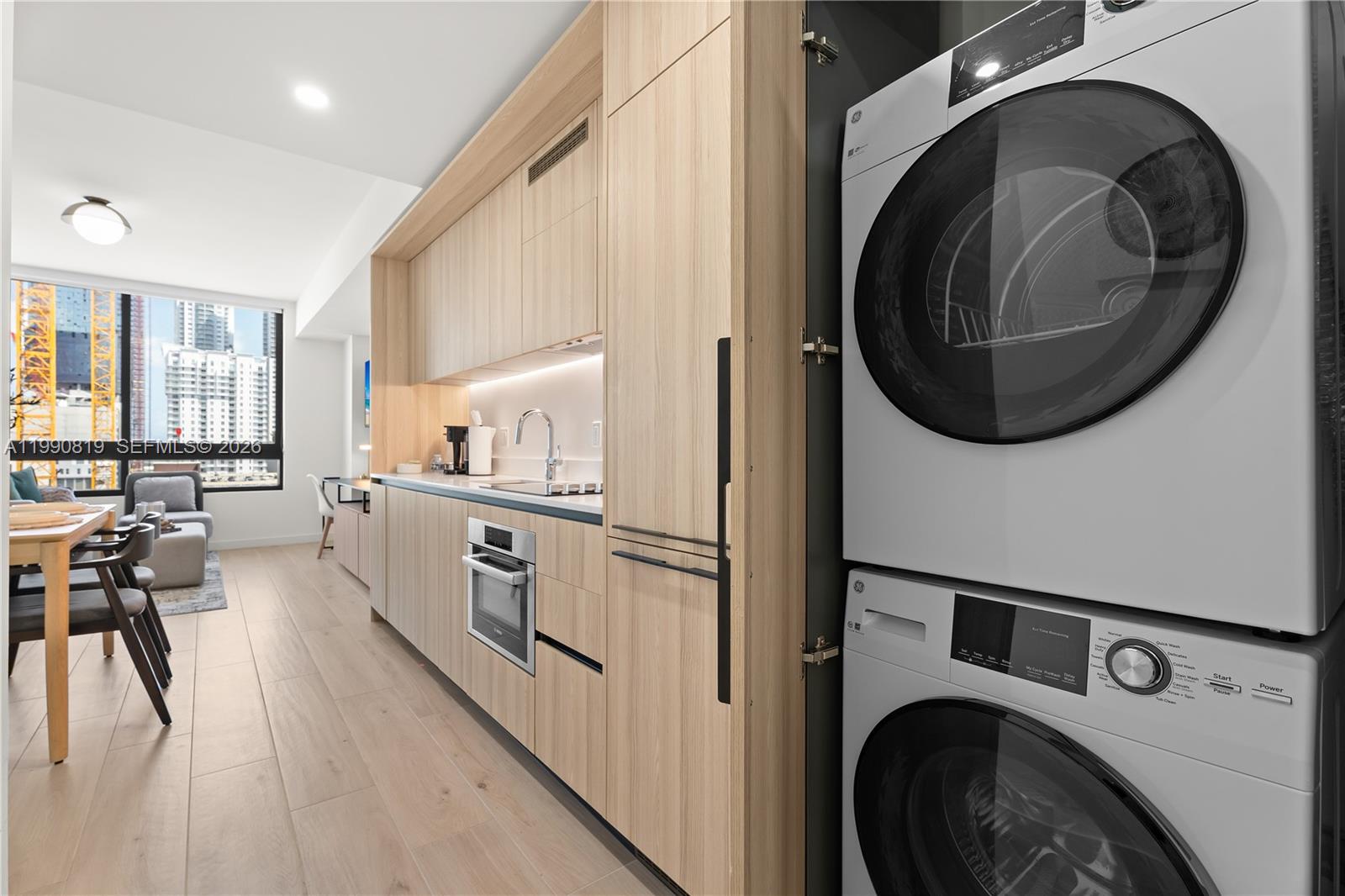 225 N Miami Ave #1003 Miami, FL 33128