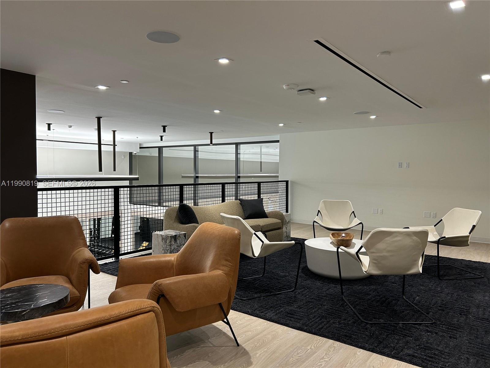 225 N Miami Ave #1003 Miami, FL 33128