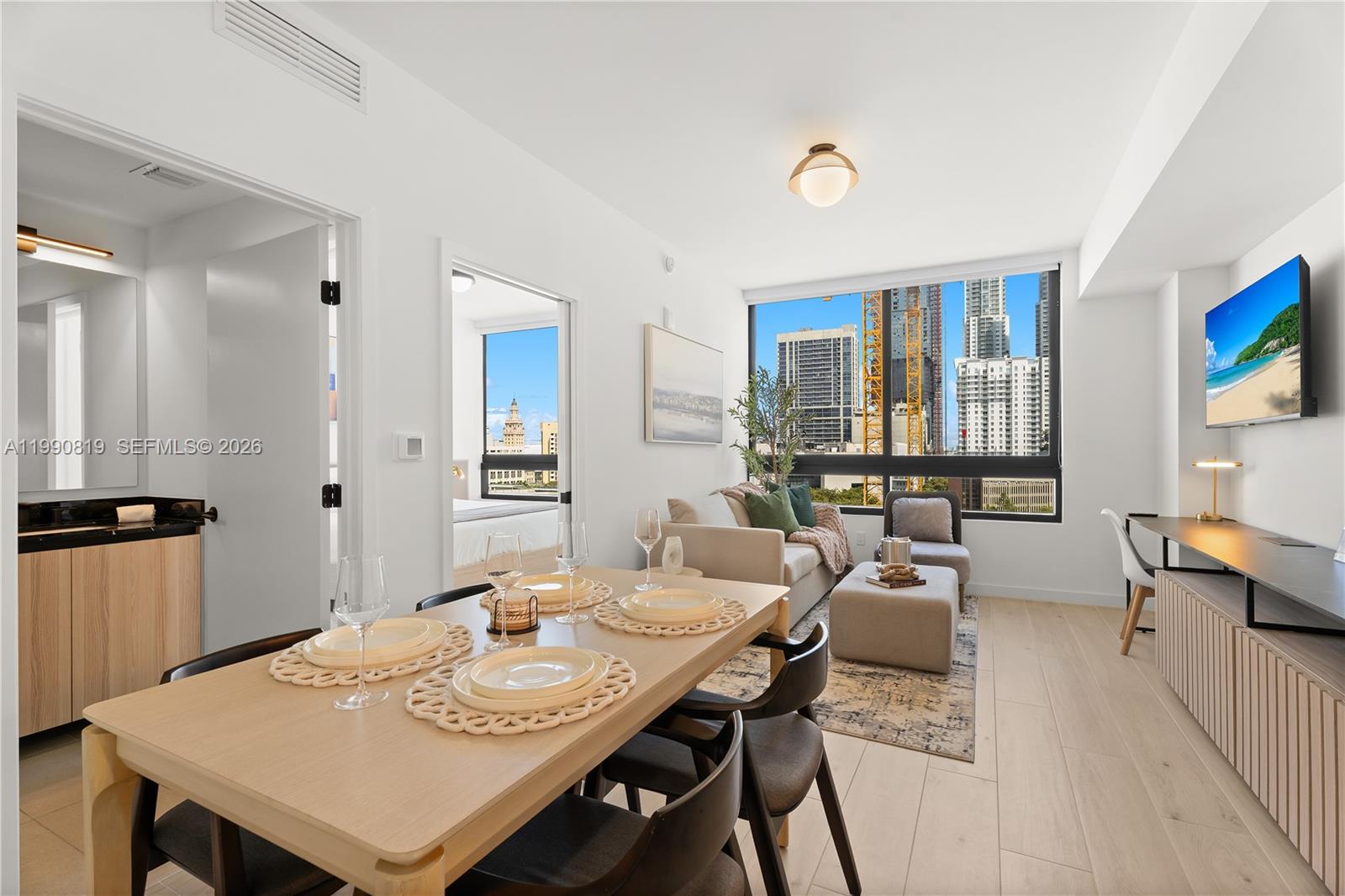 225 N Miami Ave #1003 Miami, FL 33128