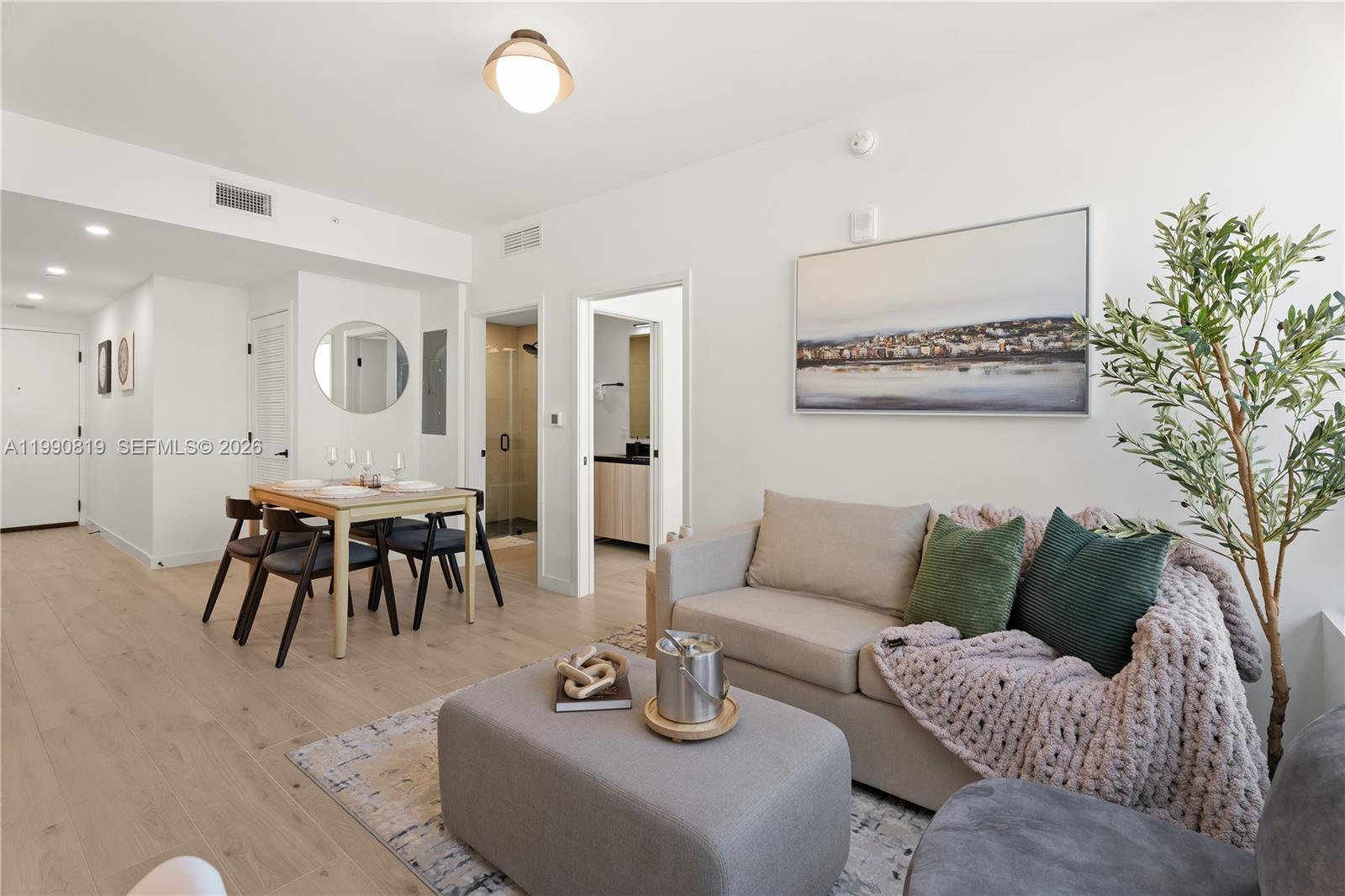 225 N Miami Ave #1003 Miami, FL 33128