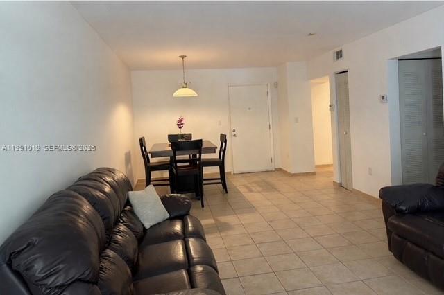 Undisclosed Address Pinecrest, FL 33156