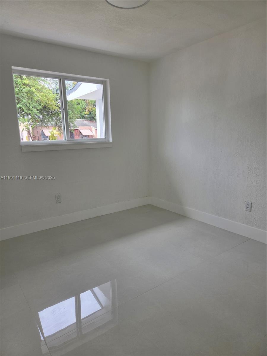 1781 NW 49th St Miami, FL 33142