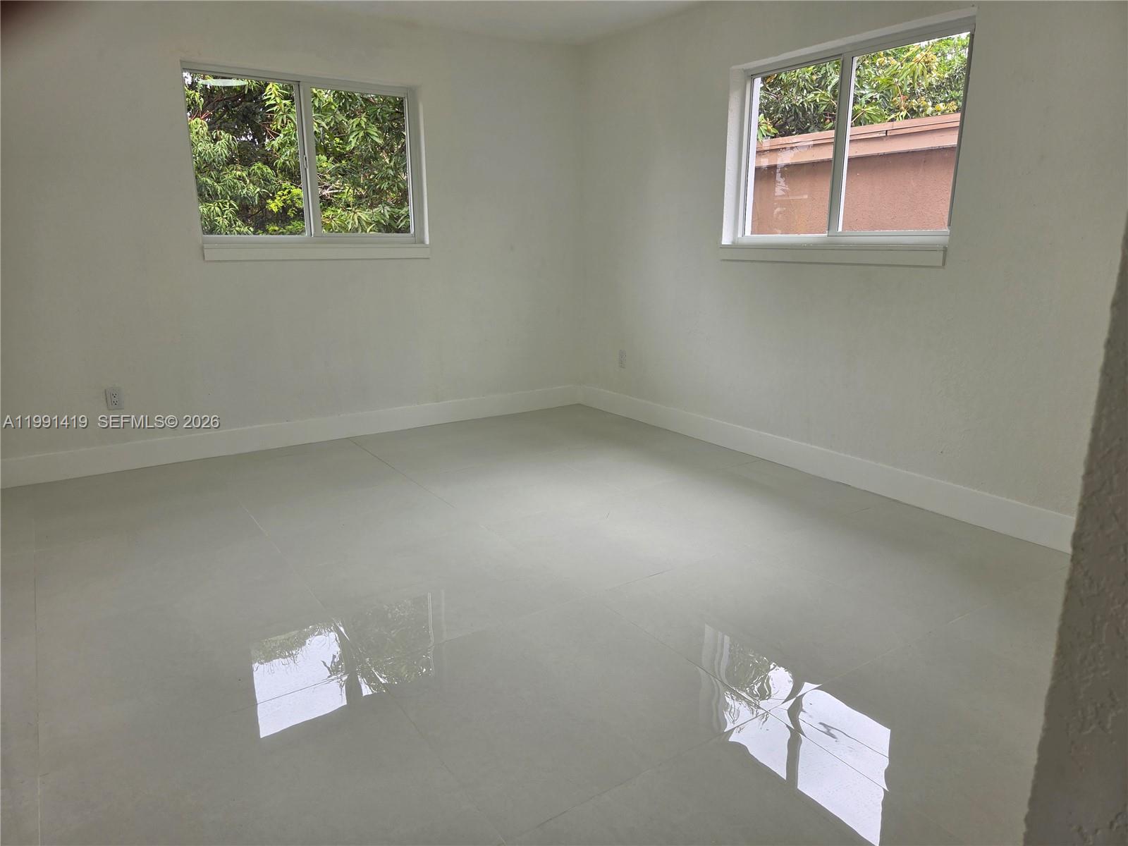 1781 NW 49th St Miami, FL 33142