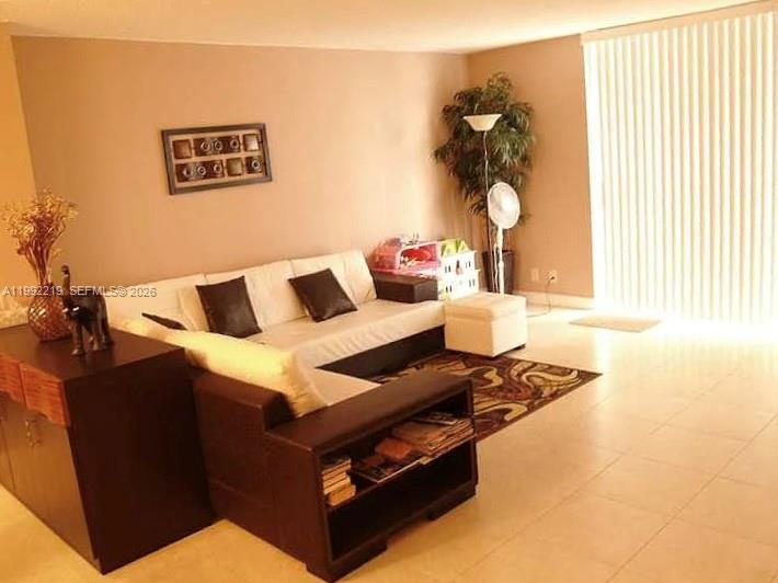 1865 S Ocean Dr #2B Hallandale Beach, FL 33009