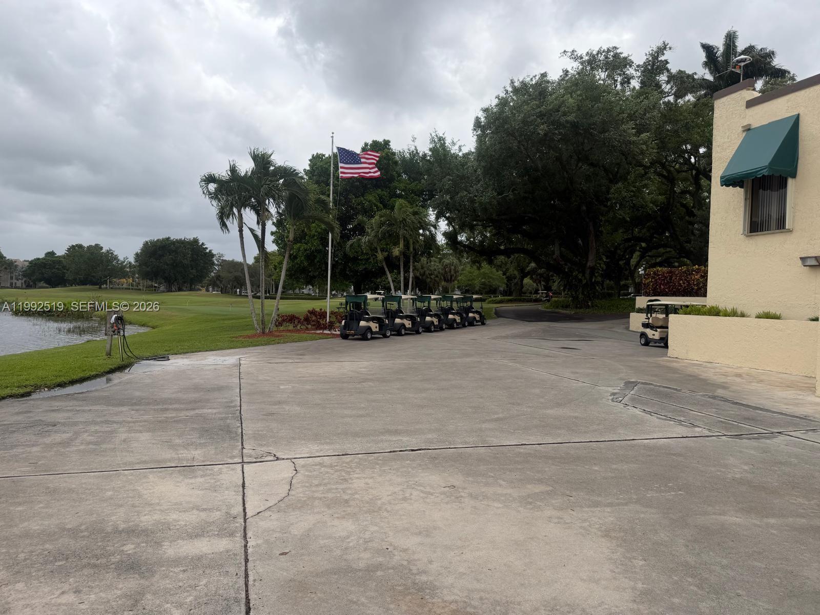 1709 Whitehall Dr #103 Davie, FL 33324