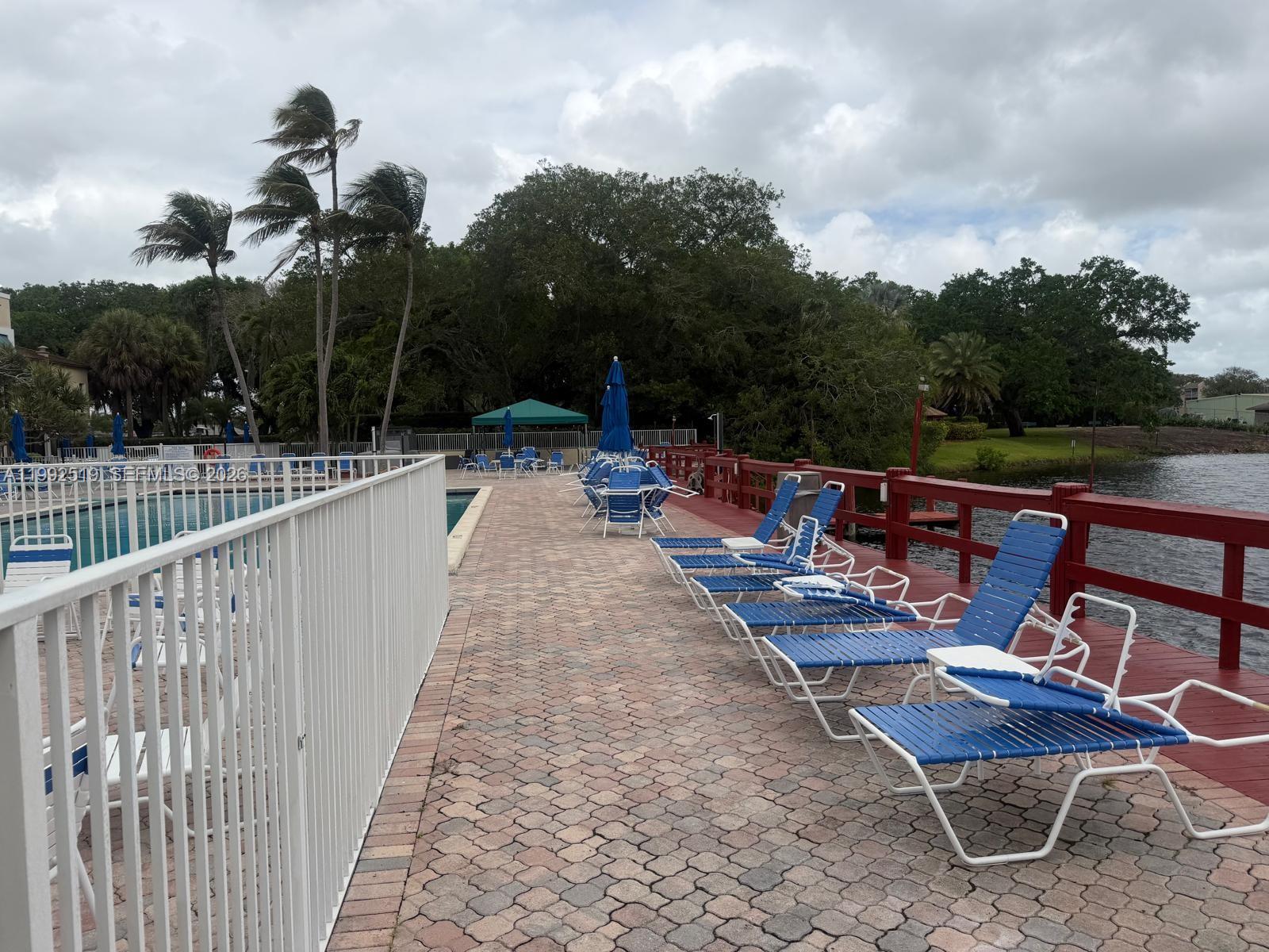 1709 Whitehall Dr #103 Davie, FL 33324