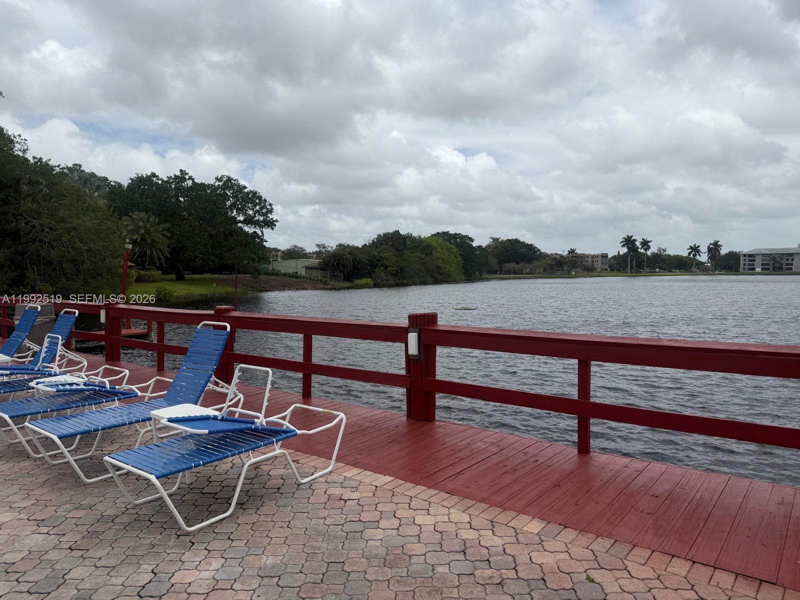 1709 Whitehall Dr #103 Davie, FL 33324