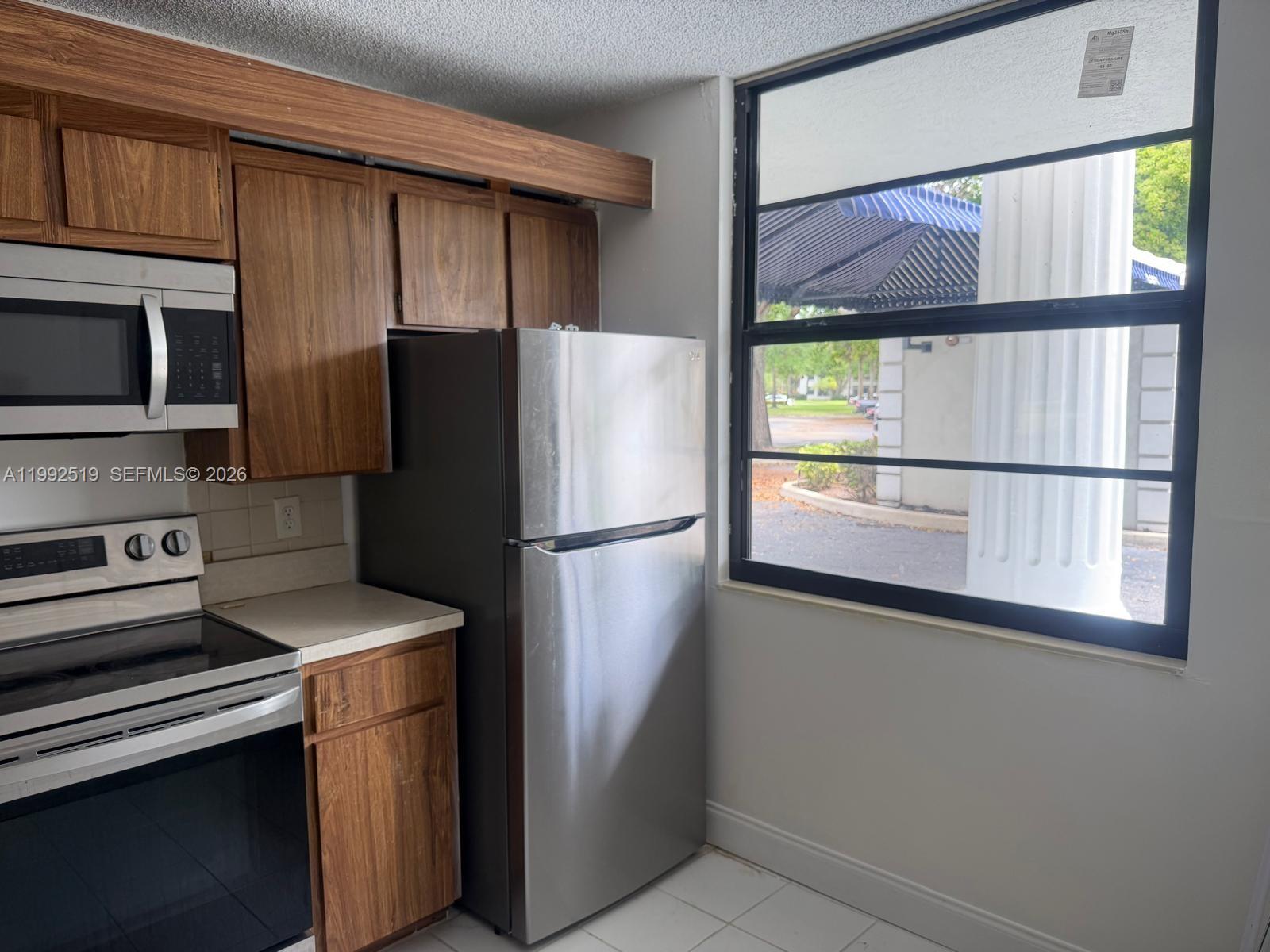 1709 Whitehall Dr #103 Davie, FL 33324