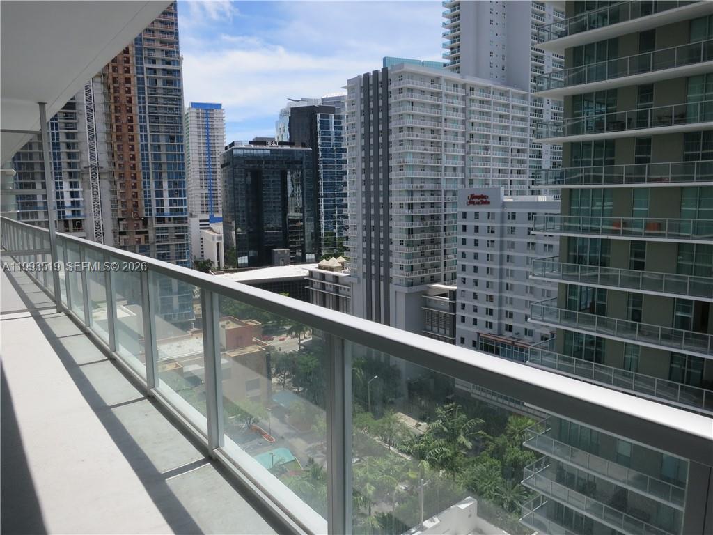 1111 SW 1st Ave #1715-N Miami, FL 33130