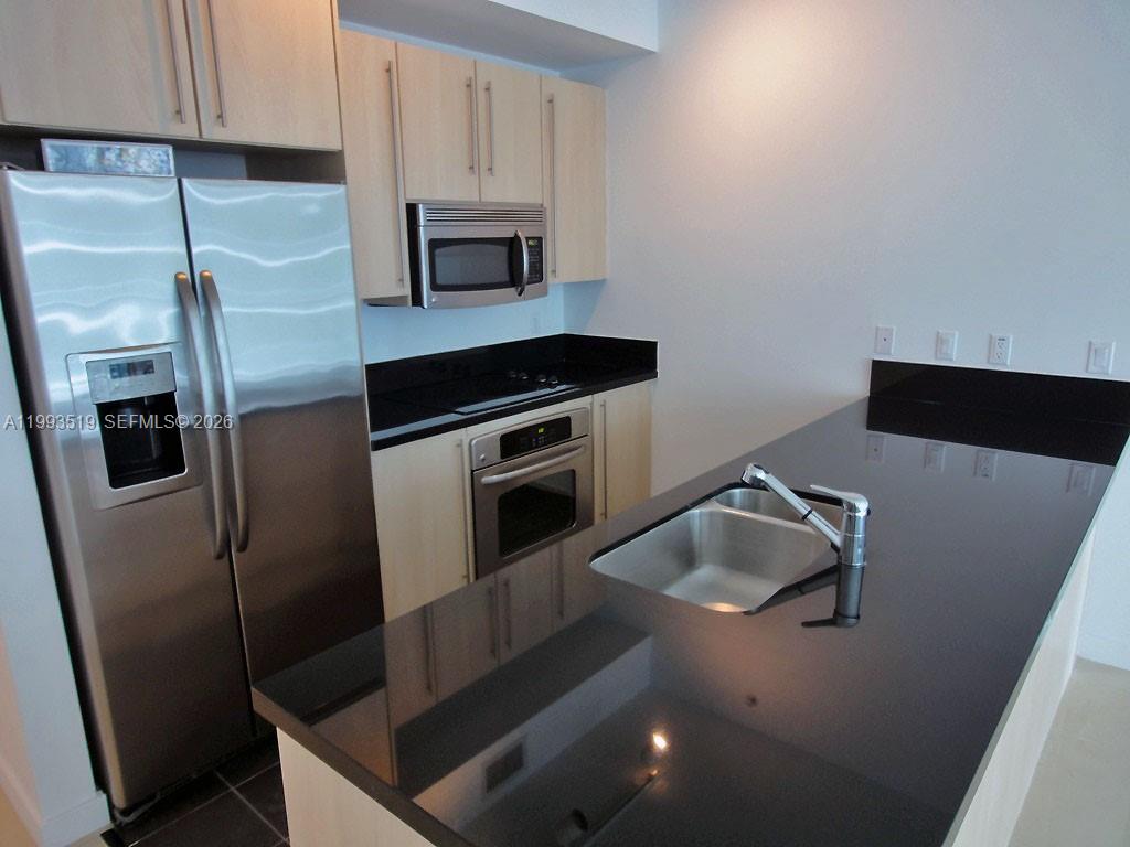1111 SW 1st Ave #1715-N Miami, FL 33130