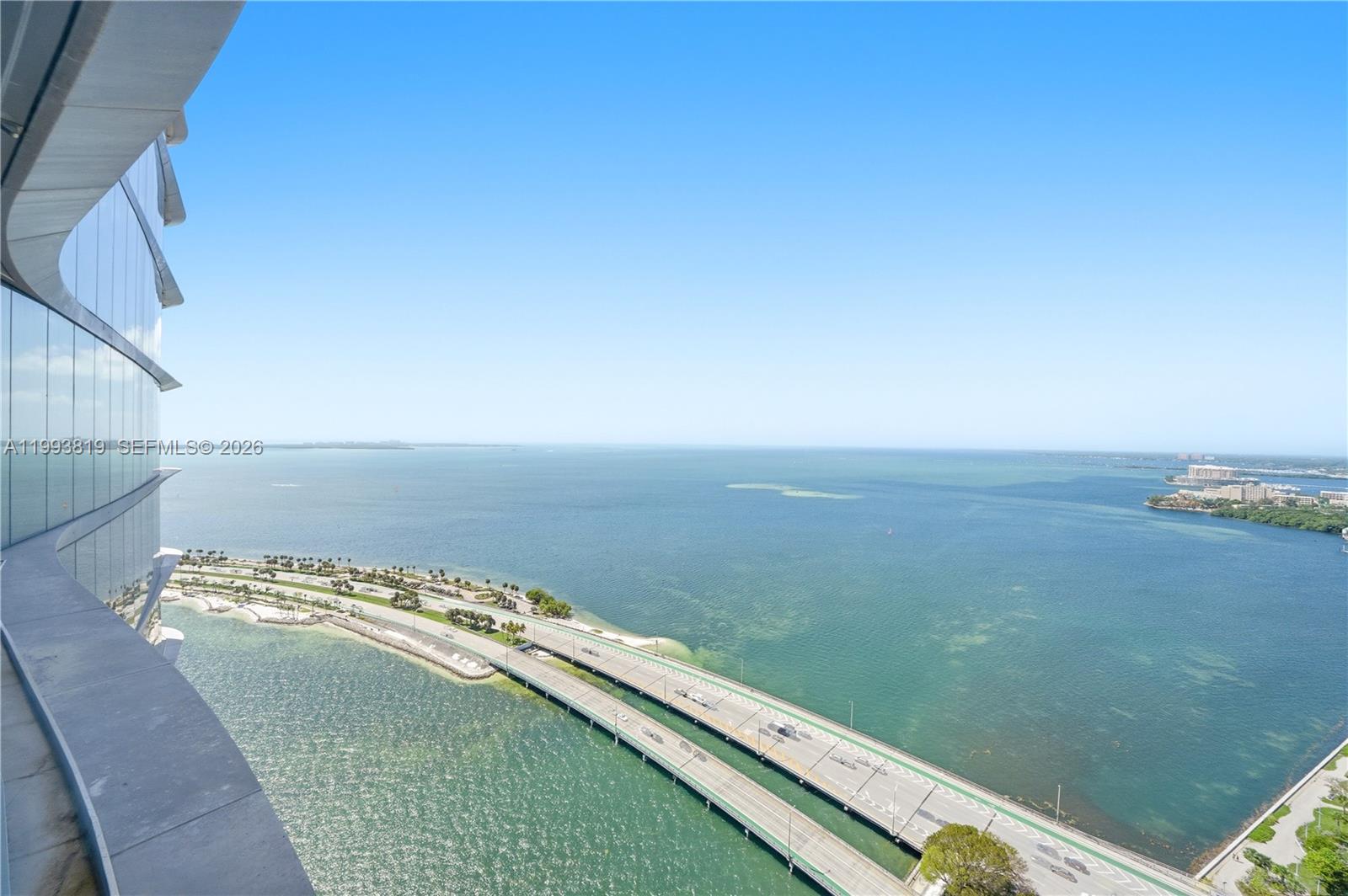 175 SE 25th Rd #3102 Miami, FL 33129