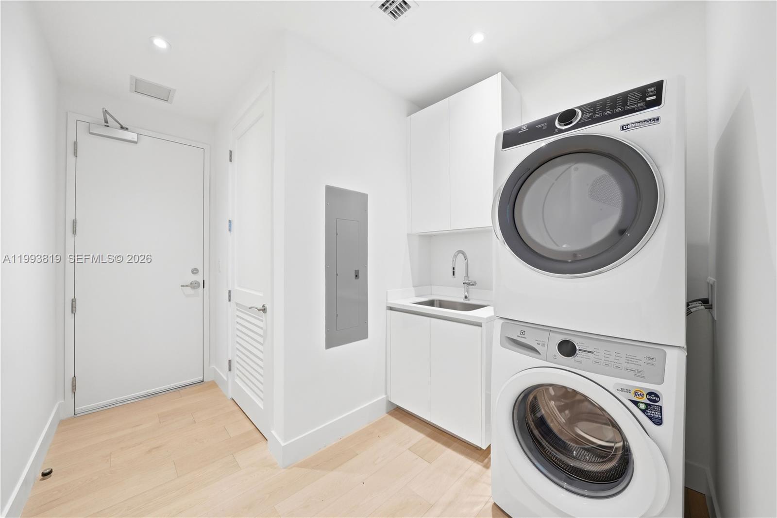 175 SE 25th Rd #3102 Miami, FL 33129