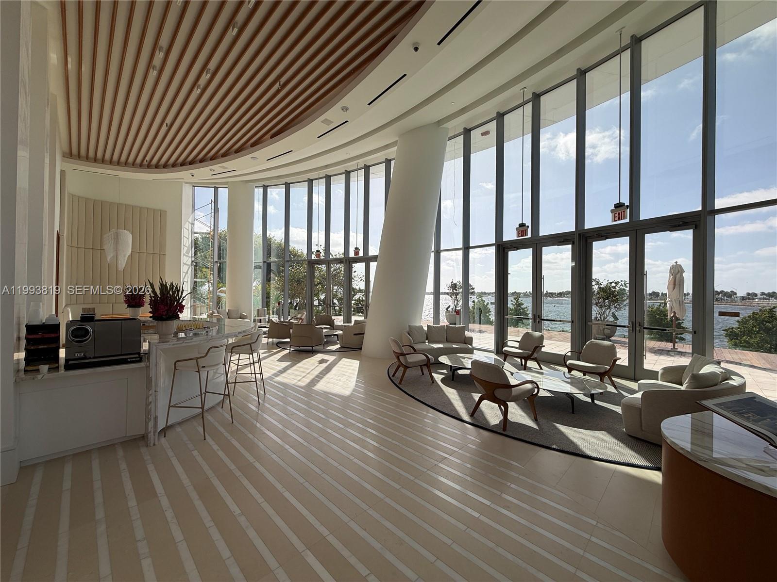 175 SE 25th Rd #3102 Miami, FL 33129