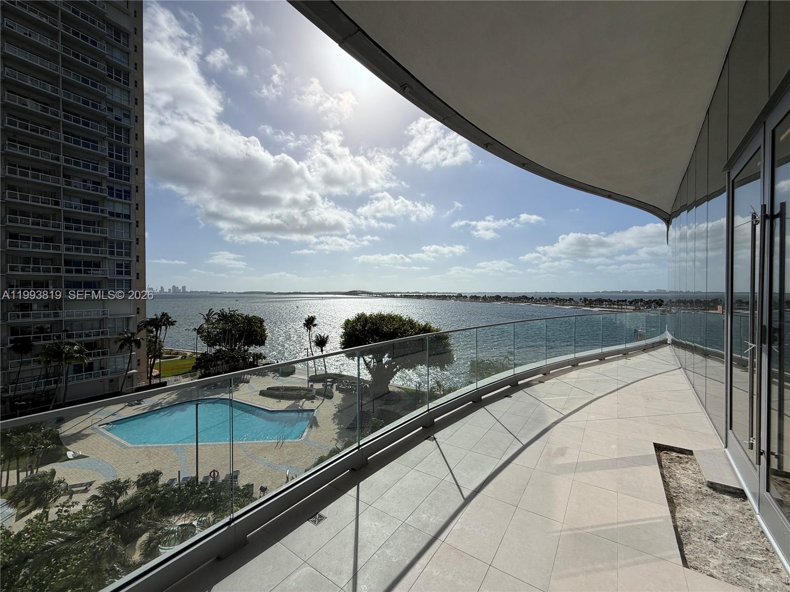 175 SE 25th Rd #3102 Miami, FL 33129