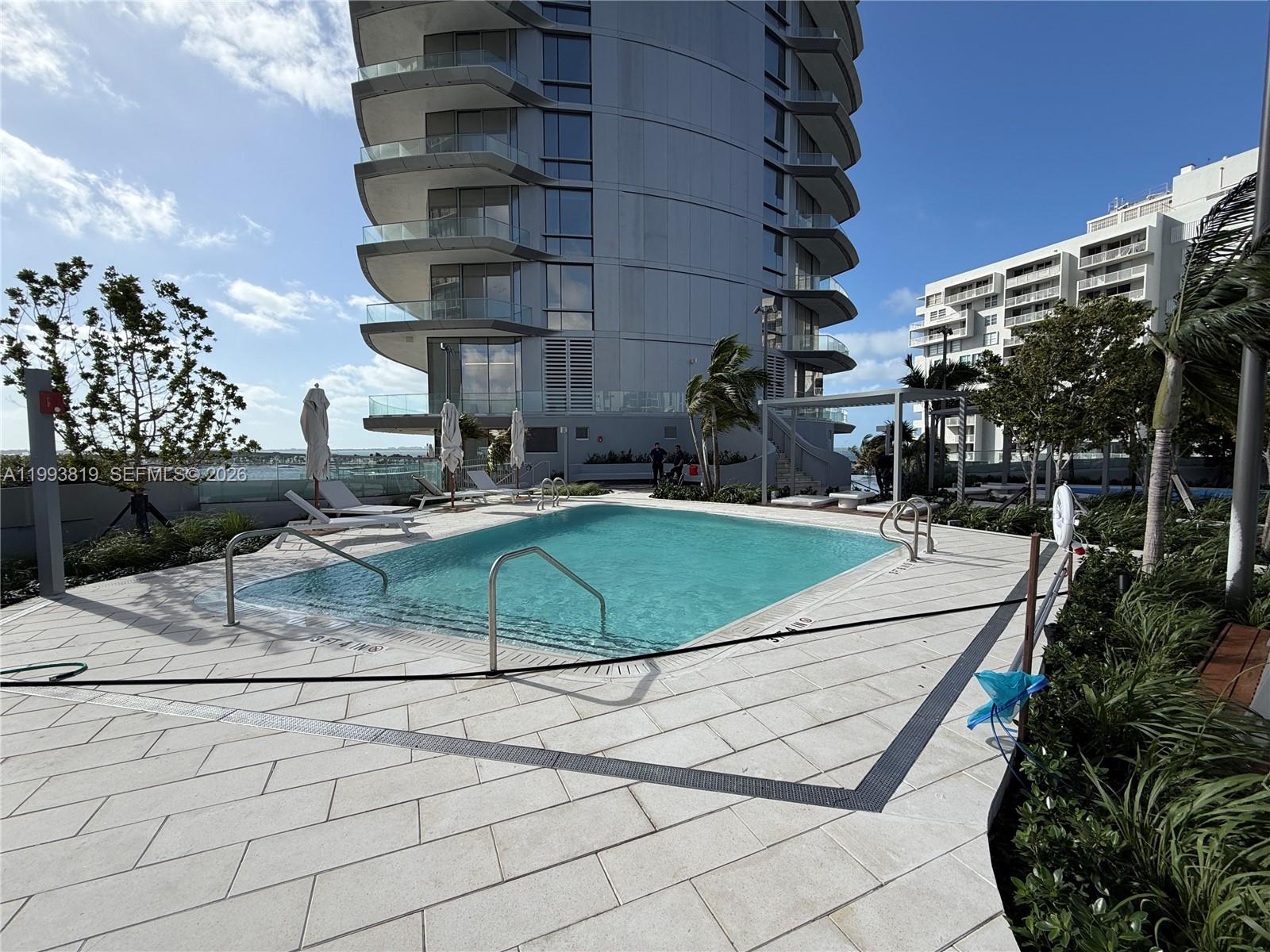 175 SE 25th Rd #3102 Miami, FL 33129