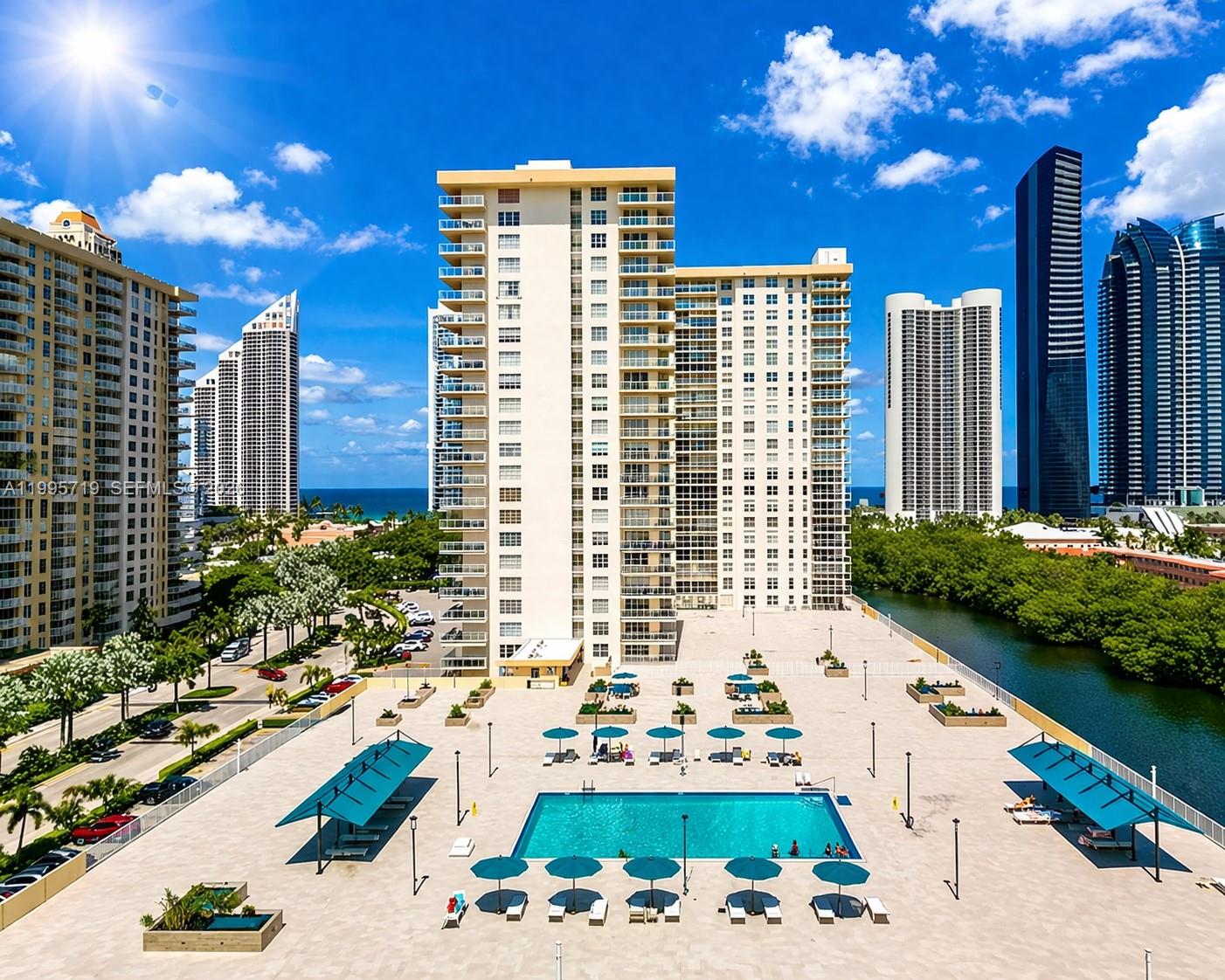 image Winston Towers 3002