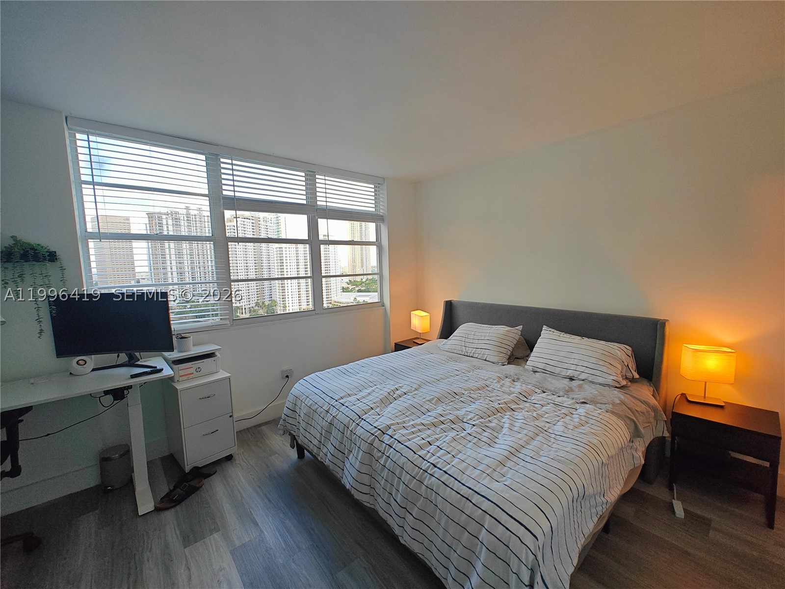 image FOUR AMBASSADORS CONDO24