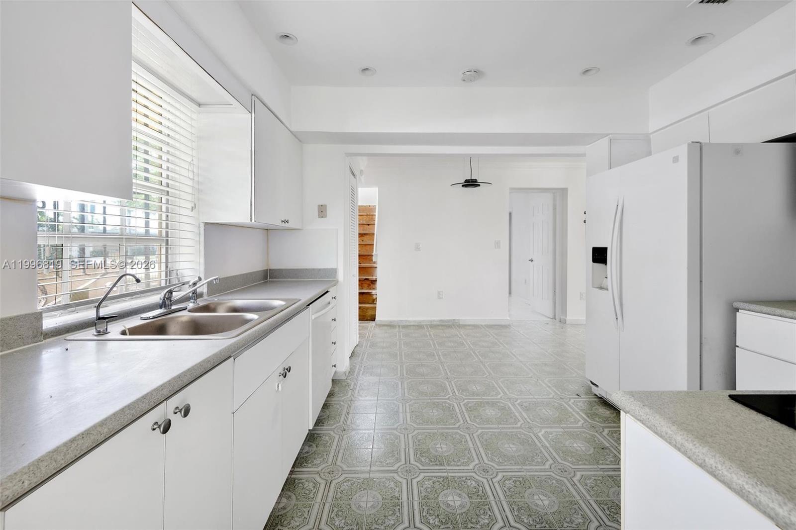 1545 Cantoria Ave Coral Gables, FL 33146