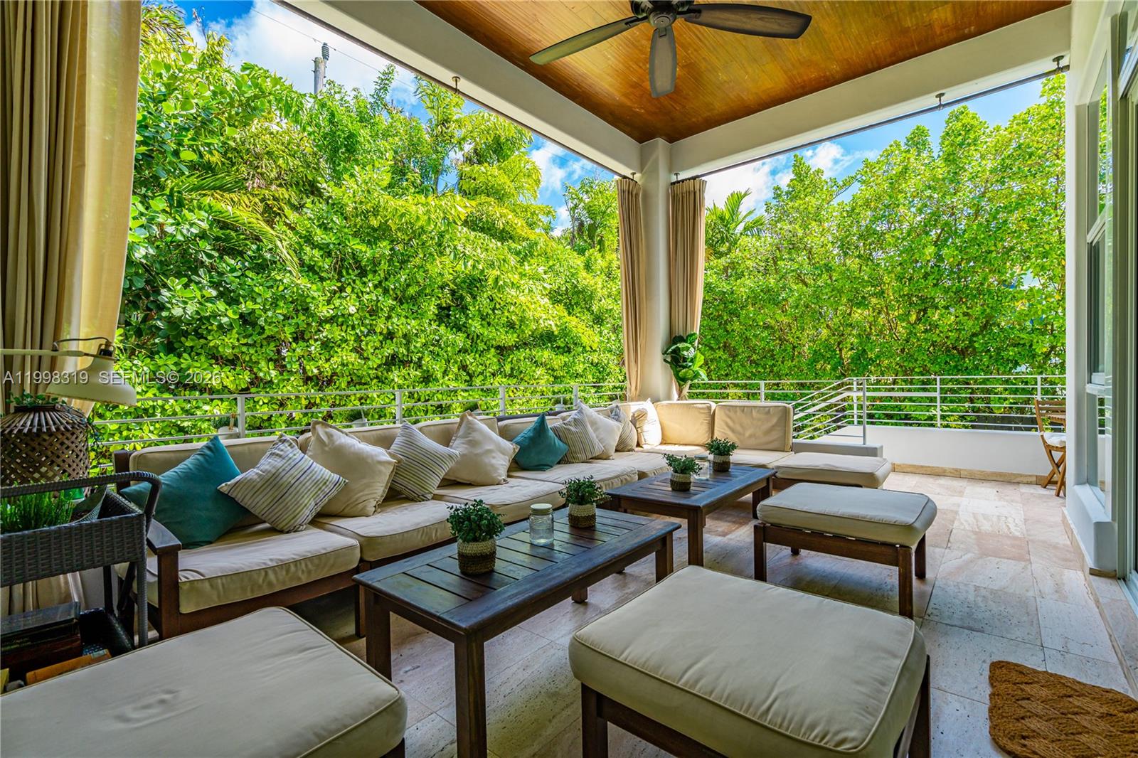 435 Hampton Ln Key Biscayne, FL 33149