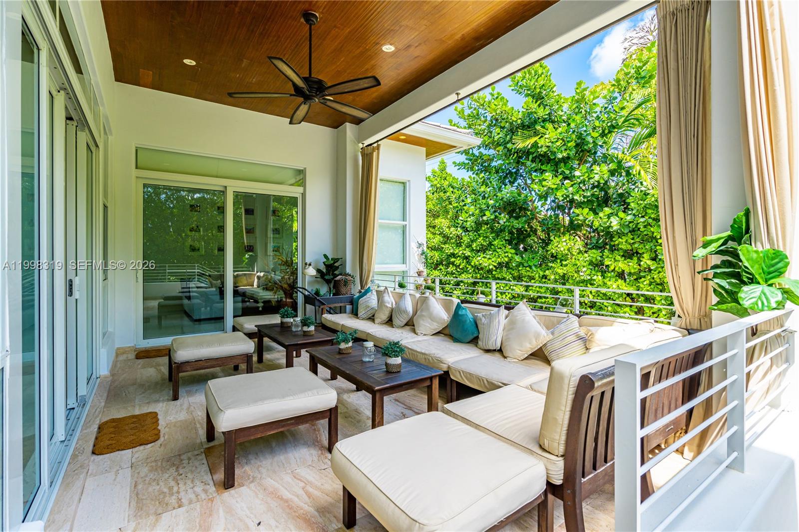 435 Hampton Ln Key Biscayne, FL 33149