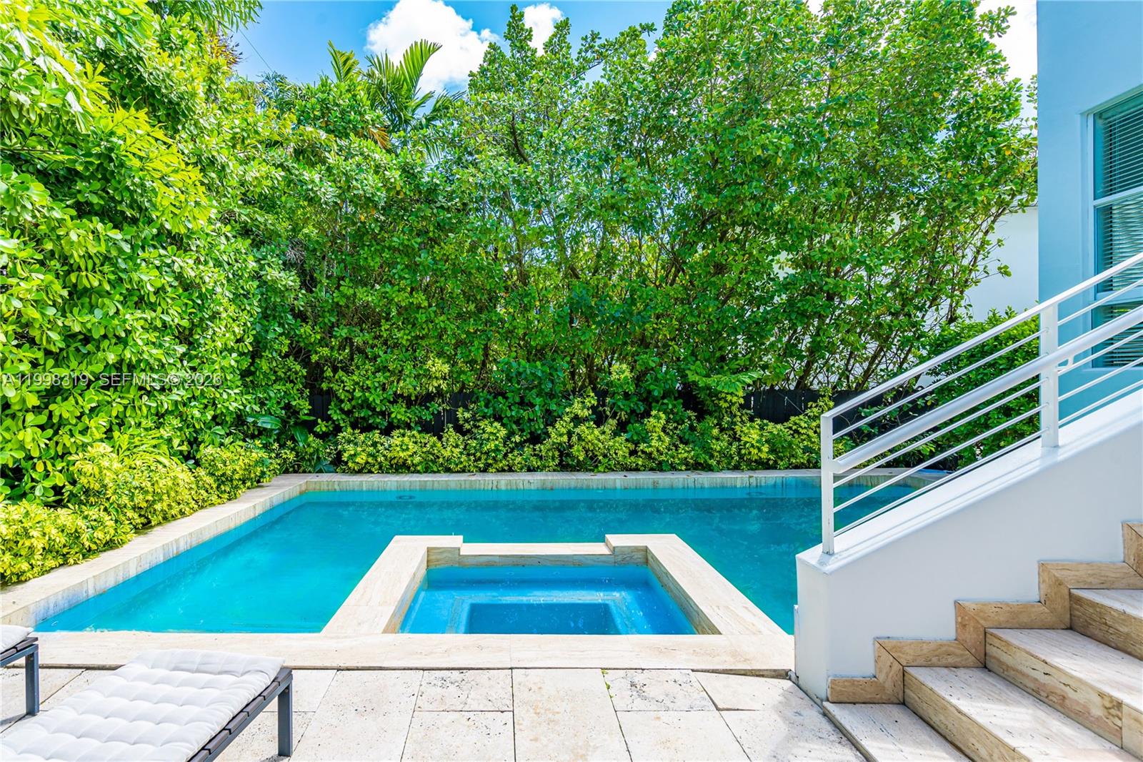 435 Hampton Ln Key Biscayne, FL 33149