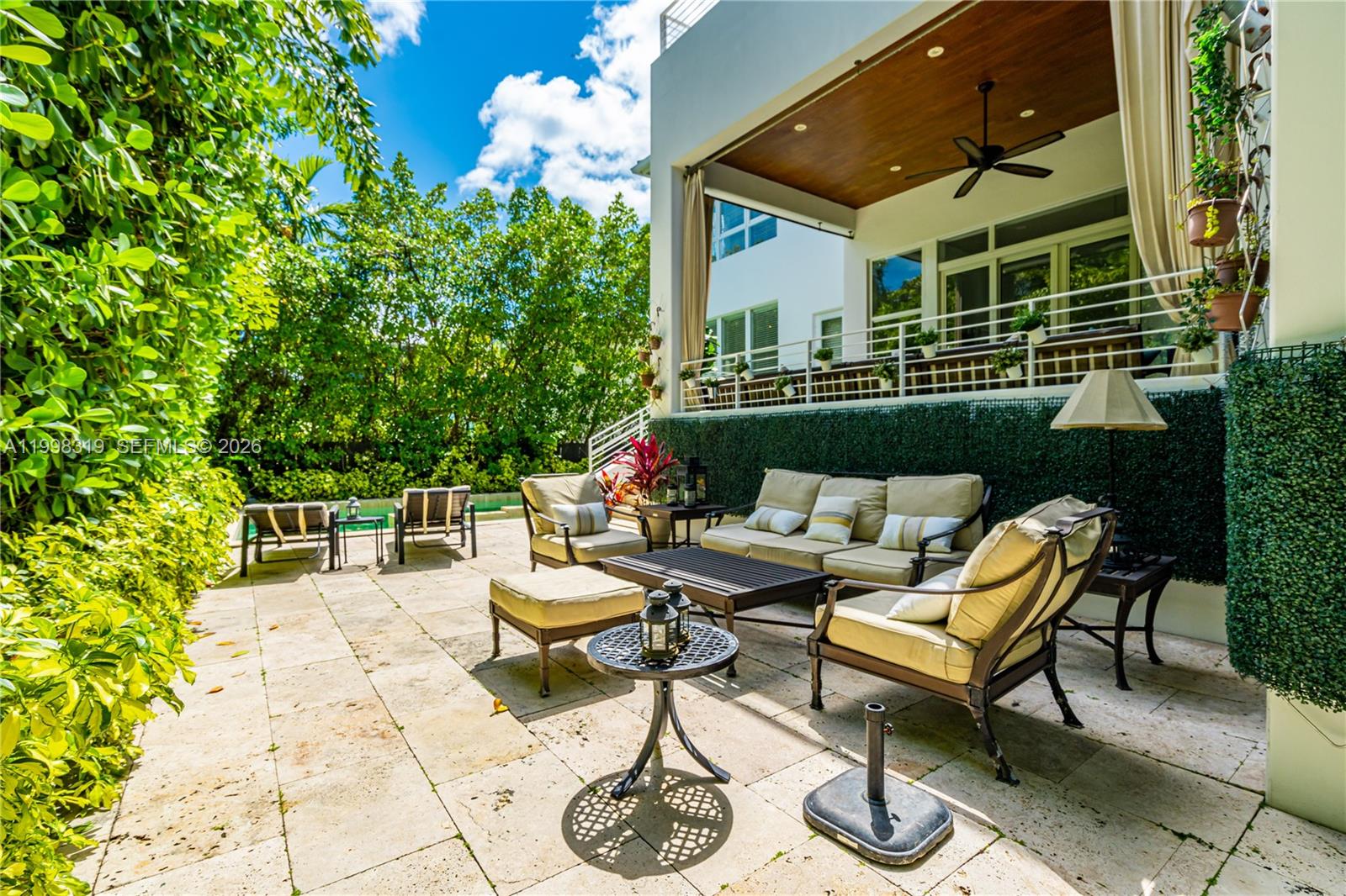 435 Hampton Ln Key Biscayne, FL 33149