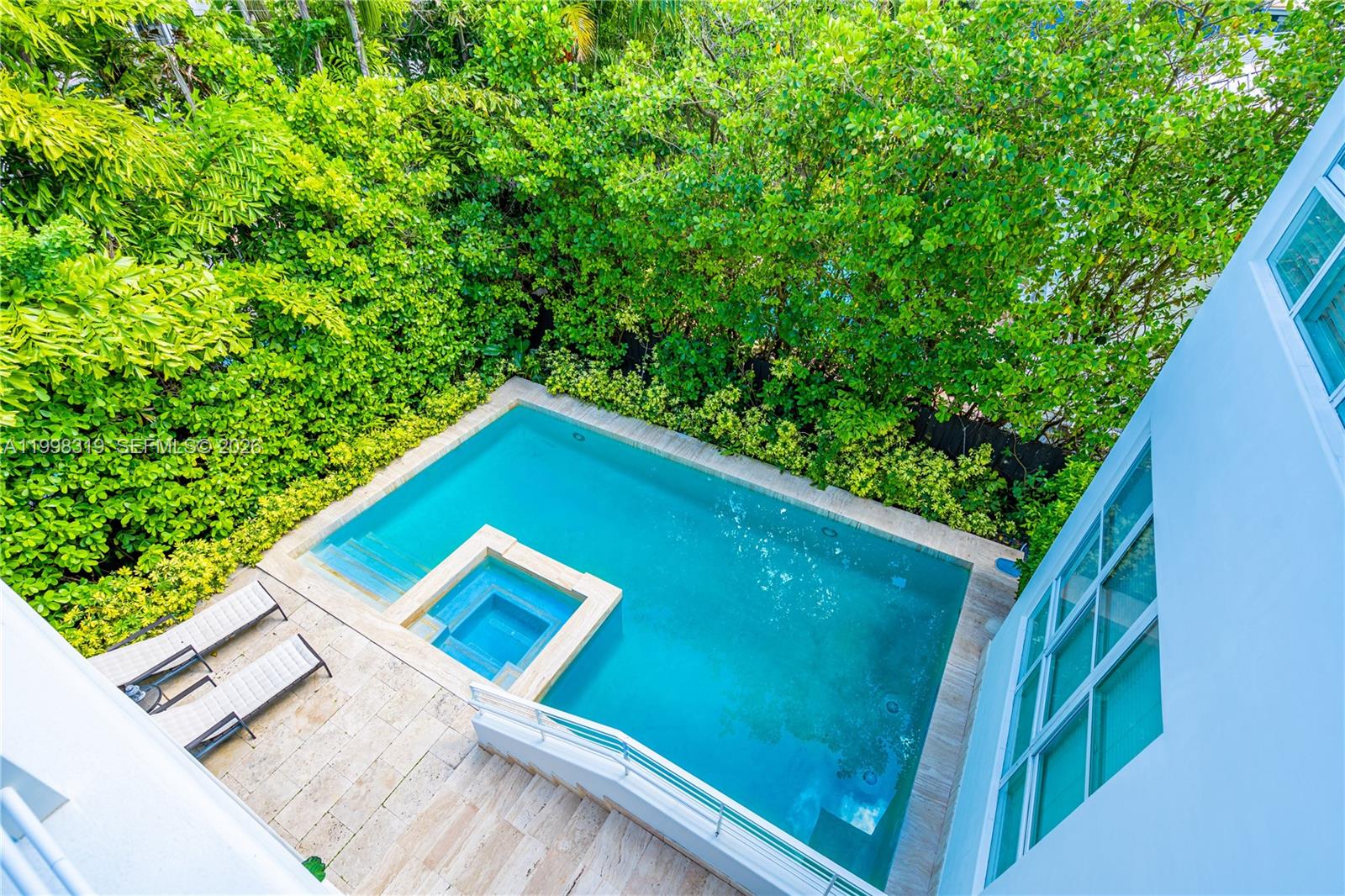 435 Hampton Ln Key Biscayne, FL 33149