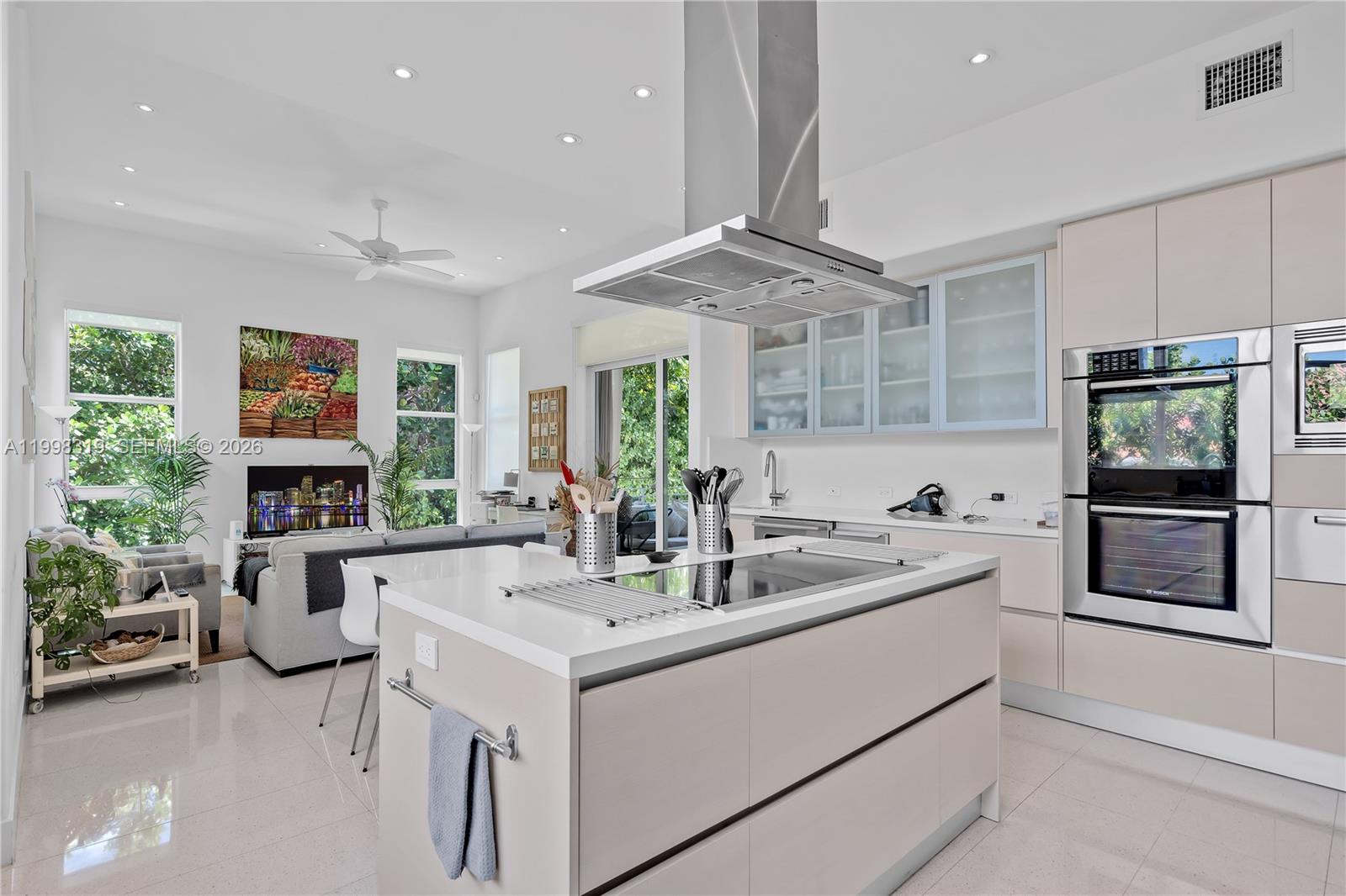 435 Hampton Ln Key Biscayne, FL 33149