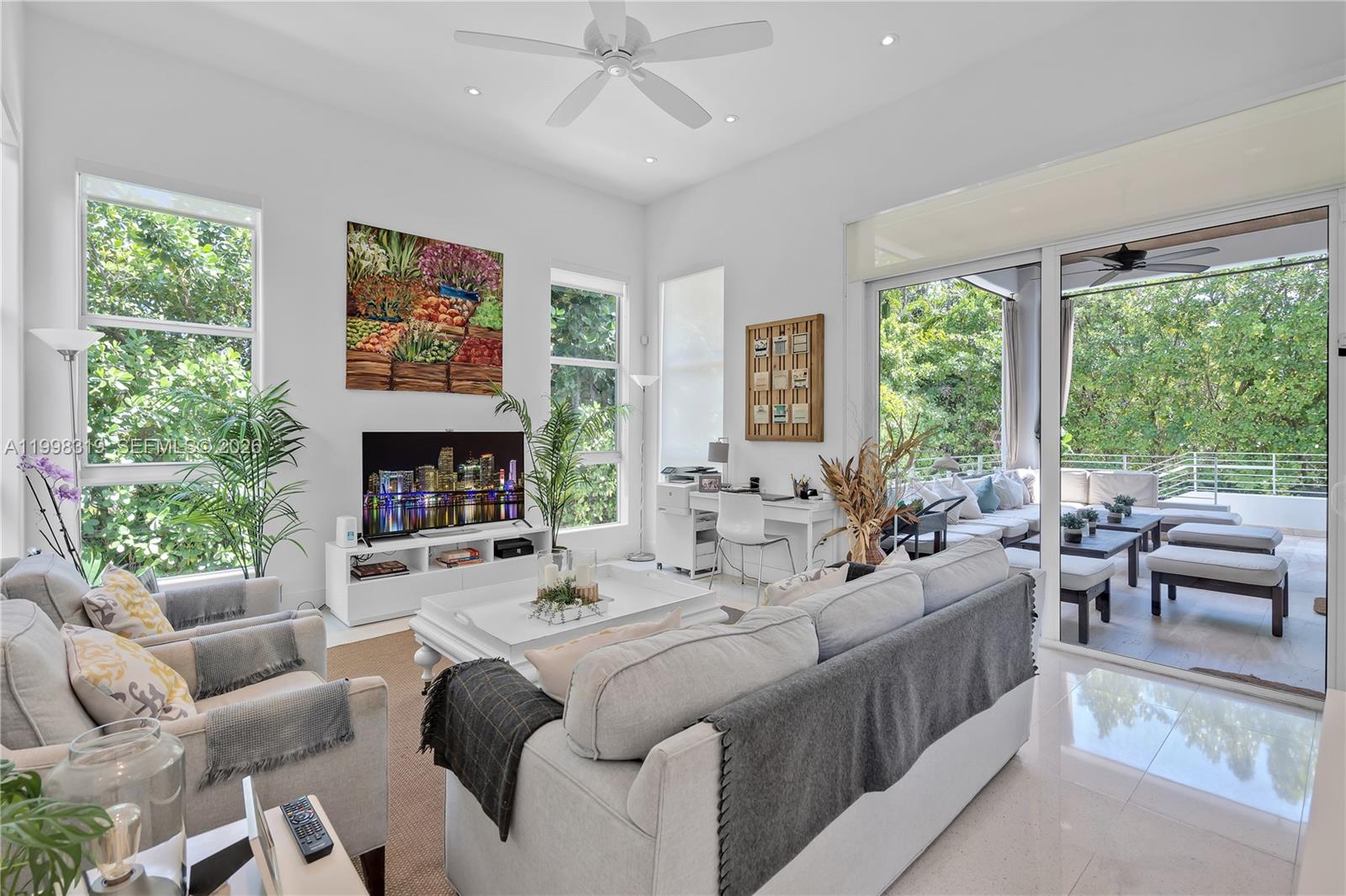 435 Hampton Ln Key Biscayne, FL 33149